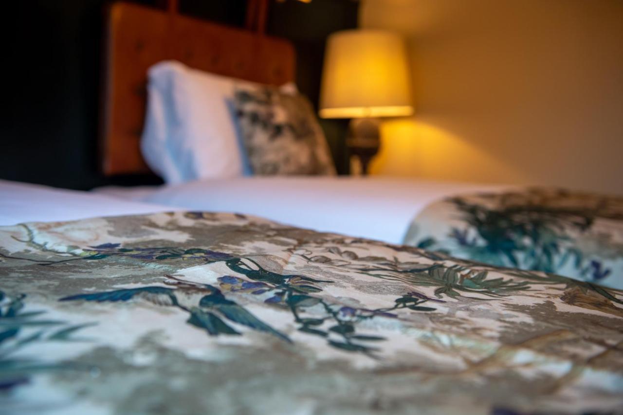 The Red Lion Inn By Chef & Brewer Collection Todwick Exteriör bild