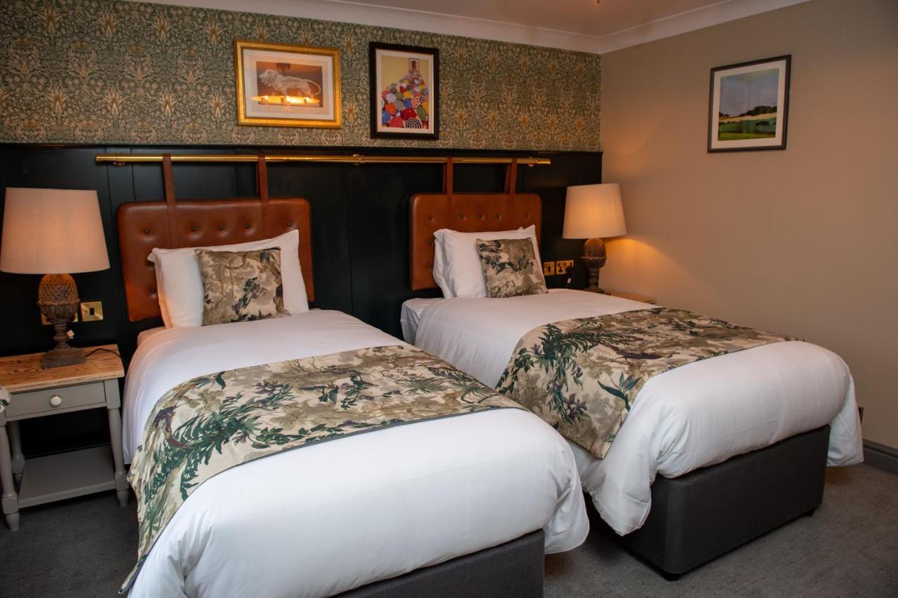 The Red Lion Inn By Chef & Brewer Collection Todwick Exteriör bild