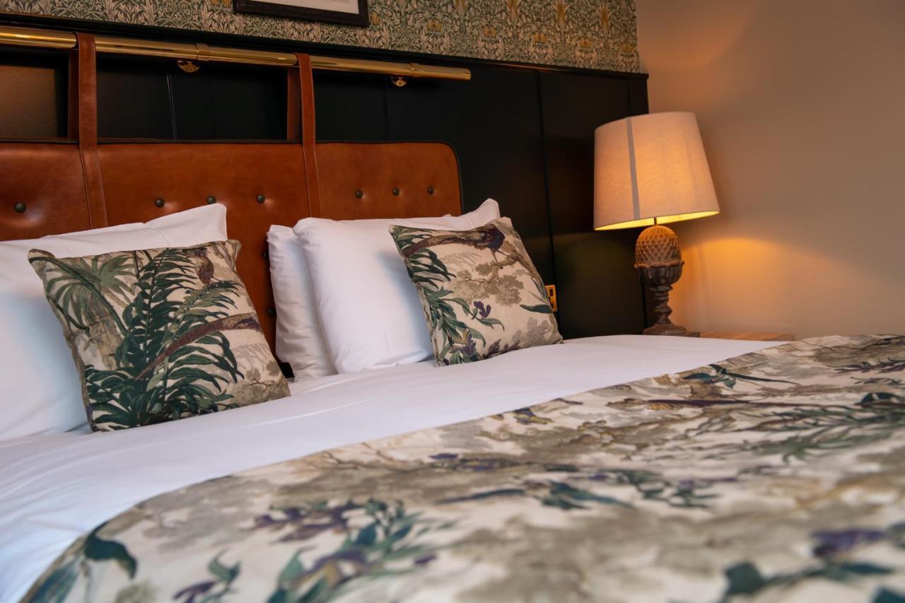 The Red Lion Inn By Chef & Brewer Collection Todwick Exteriör bild