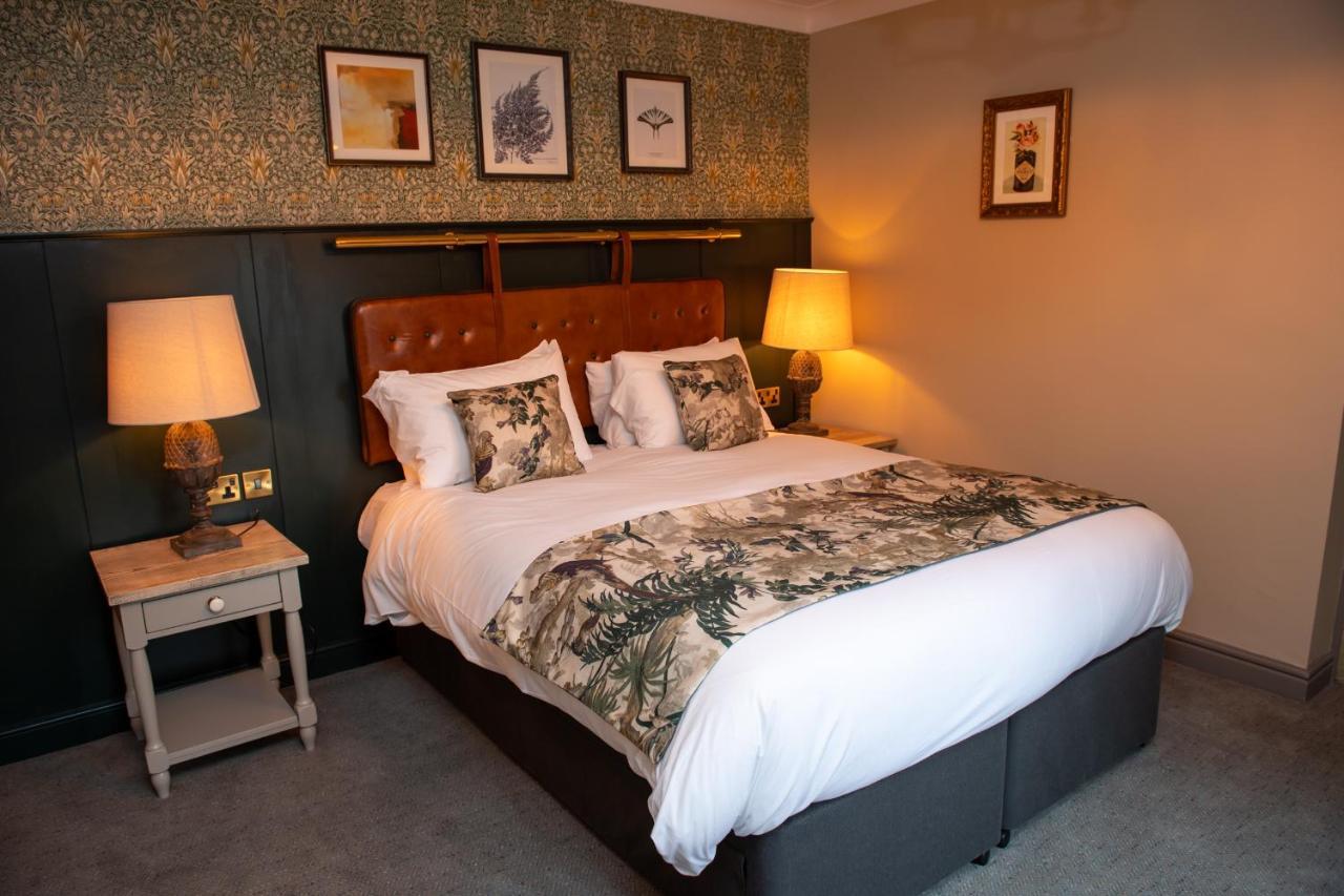 The Red Lion Inn By Chef & Brewer Collection Todwick Exteriör bild